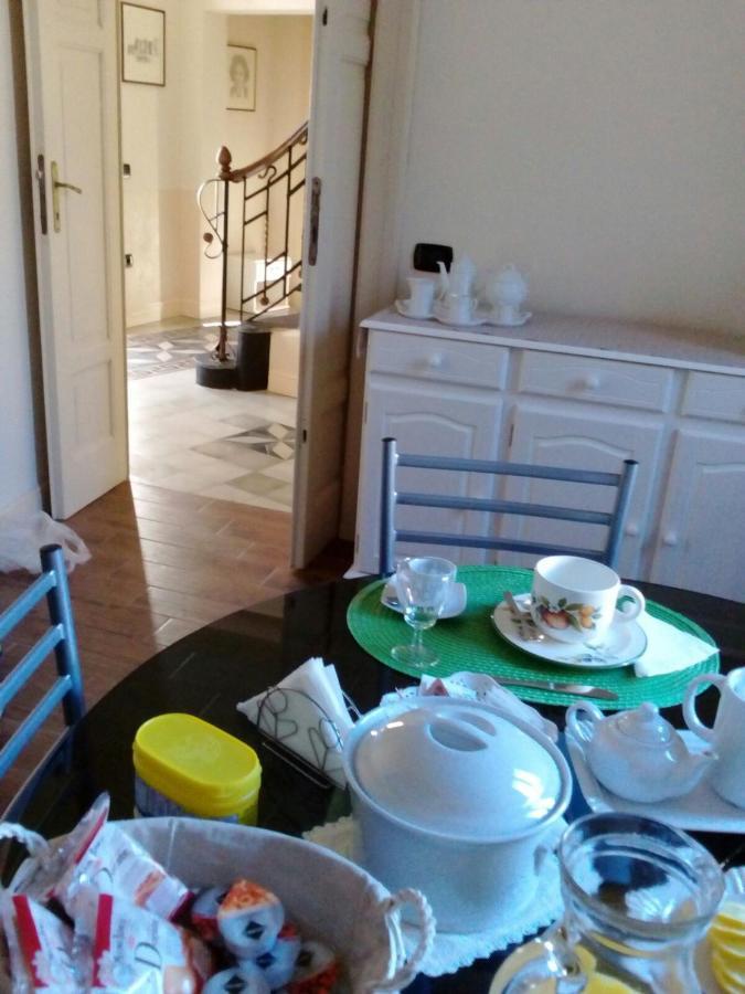 אוציירי B&B Dal Cardinale חדר תמונה
